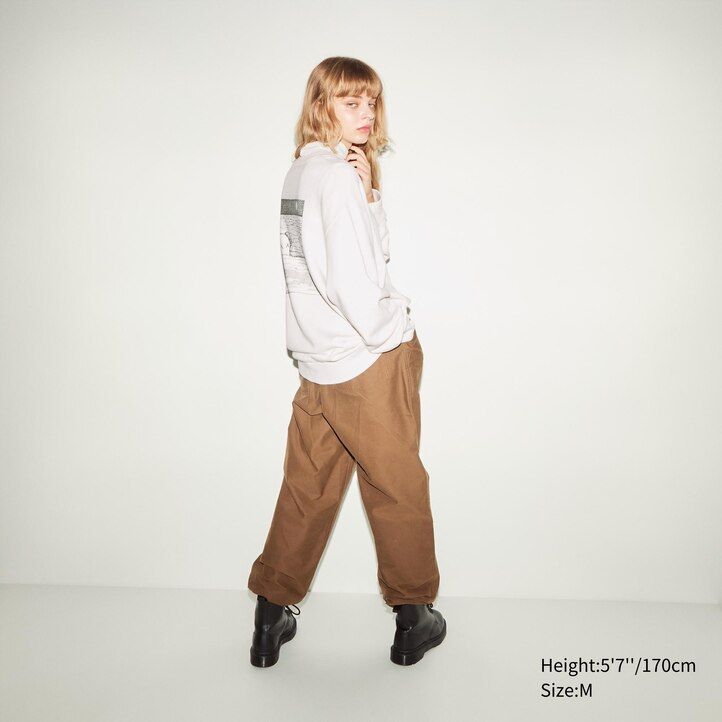 moška jopa z grafiksom uniqlo kaws ut bela