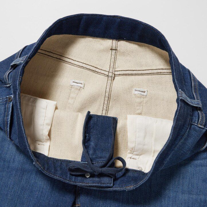 moške kavbojke uniqlo ezy ultra stretch soft črne barve