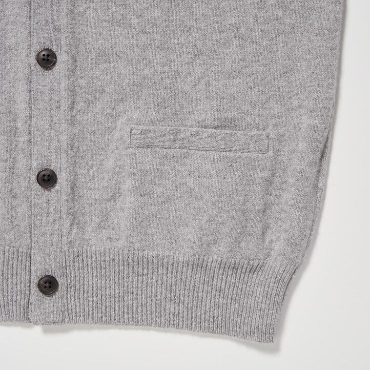 moški puloverji uniqlo premium lambswool z v-izrezom sivi