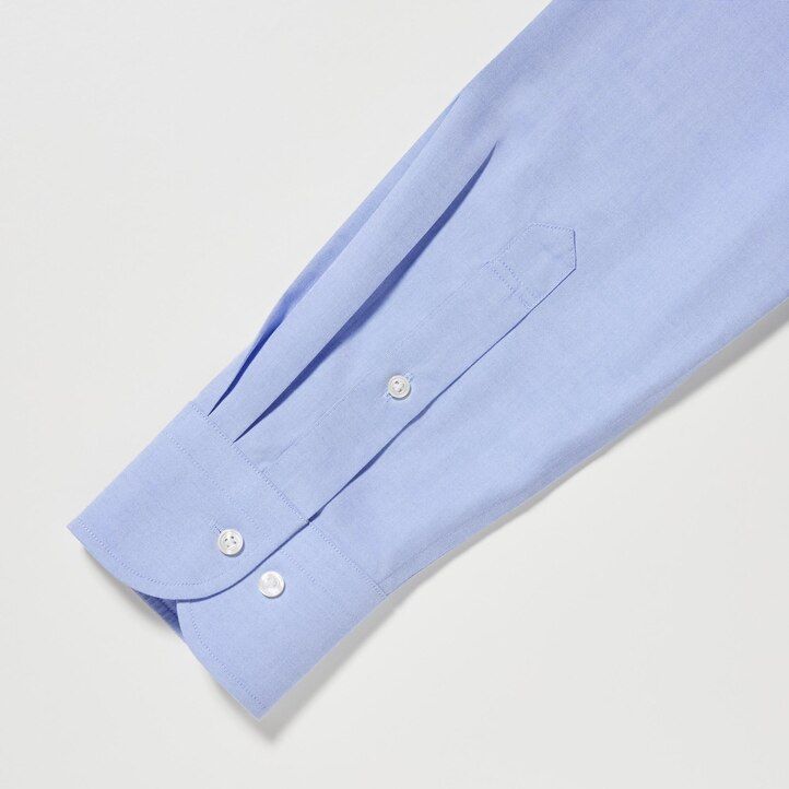 Črna moška srajca uniqlo super non iron slim fit s pol izrezanim ovratnikom