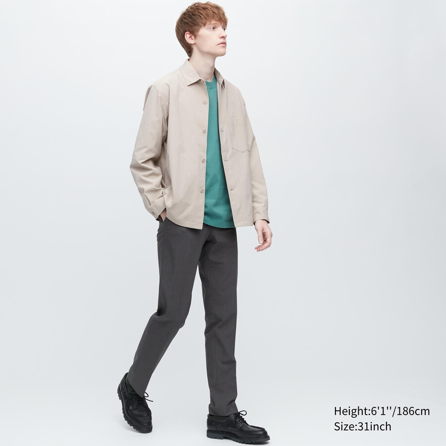 temno sive moške ultra lahke volnene obleke uniqlo airsense