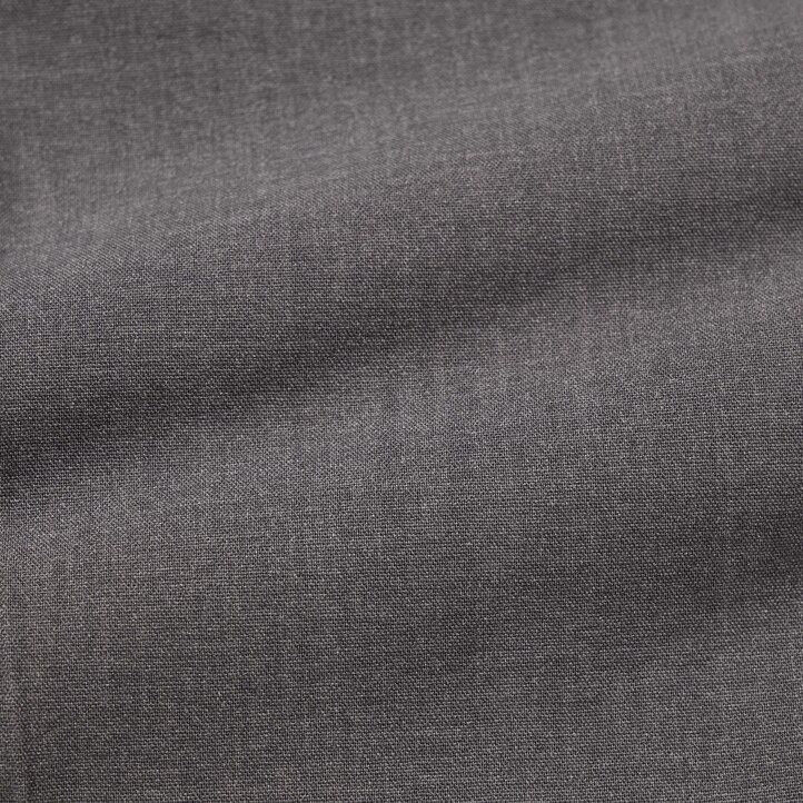 temno sive moške ultra lahke volnene obleke uniqlo airsense