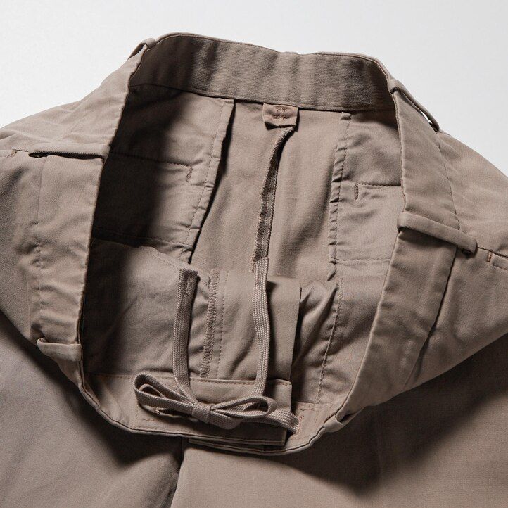moške hlače uniqlo smart cotton do gležnjev bele barve