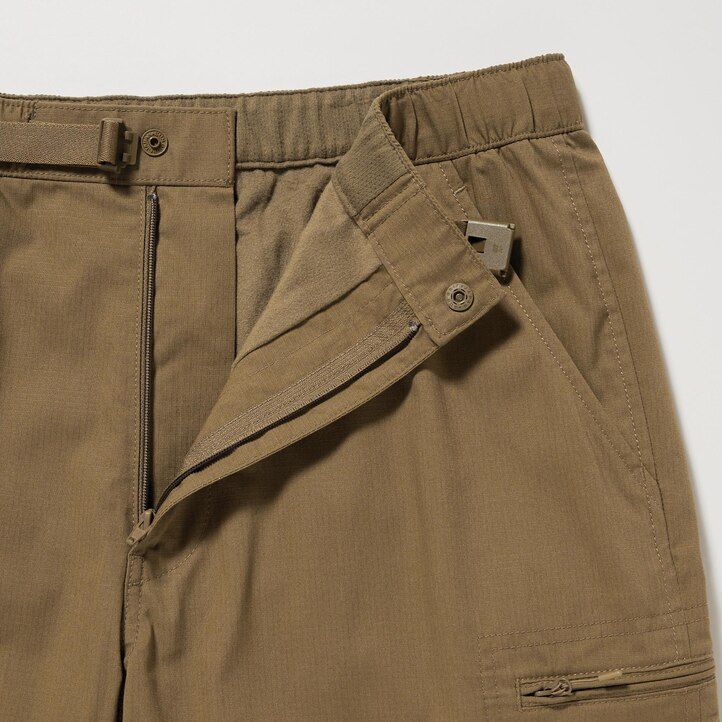 Črne moške hlače uniqlo heattech s toplo podlogo