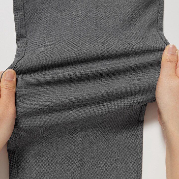 moške uniqlo smart ultra stretch hlače do gležnjev sive