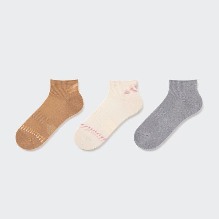 bele uniqlo sports nogavice s tremi pari ženskih