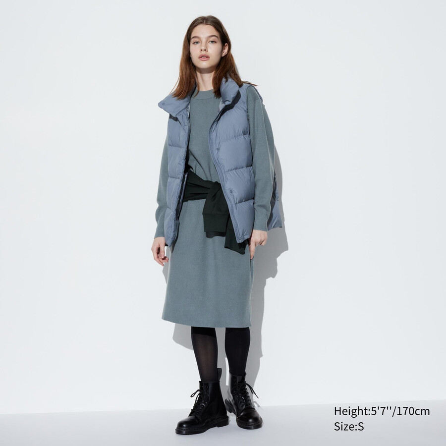 zelena ženska obleka z gladkimi rokavi uniqlo souffle yarn