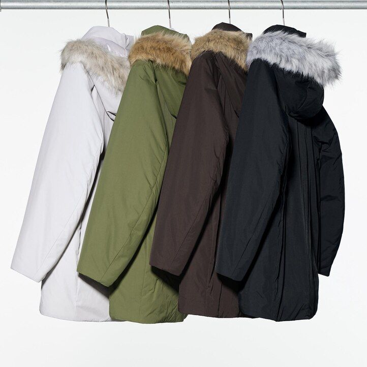 Ženske puhove jakne uniqlo hybrid črne