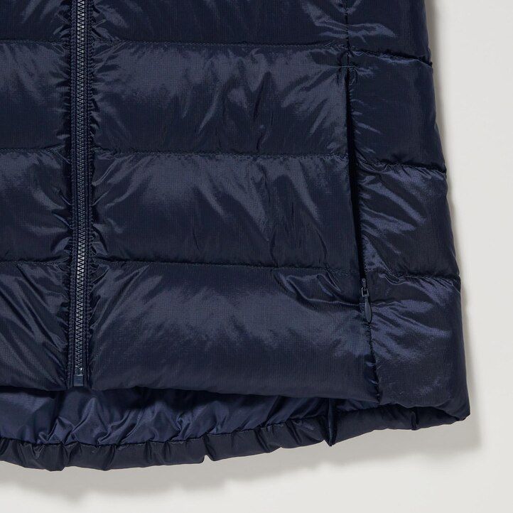 Ženske ultra lahke puhove jakne uniqlo mornarsko modre barve