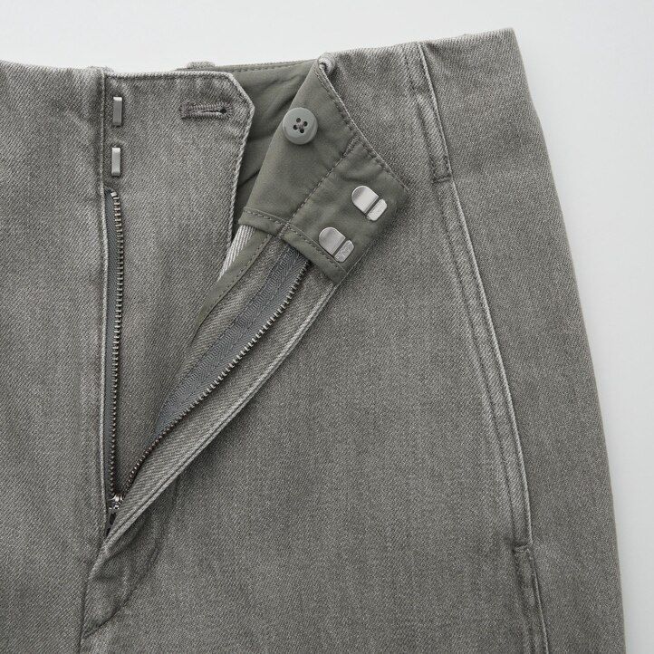 Ženske ravne kavbojke uniqlo temno sive barve