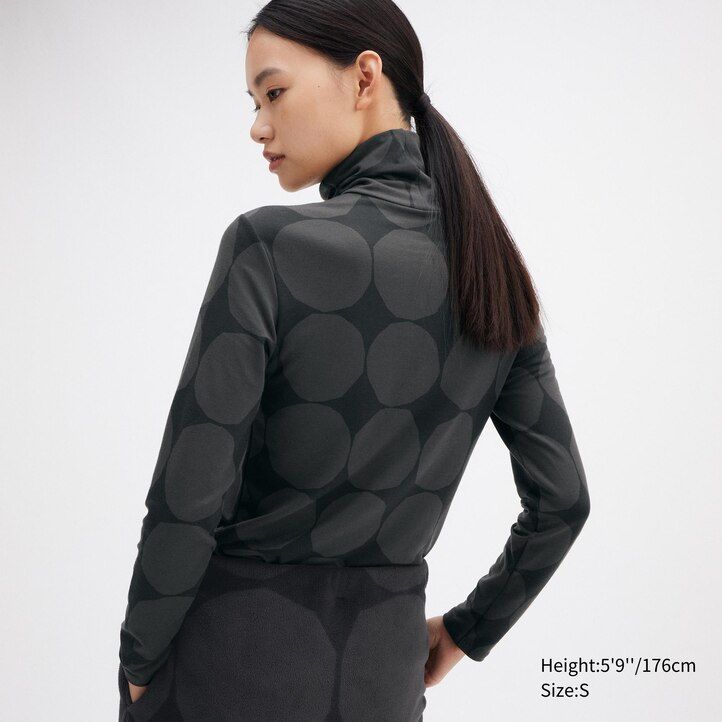 temno sive termo majice z rokavi in potiskom uniqlo heattech