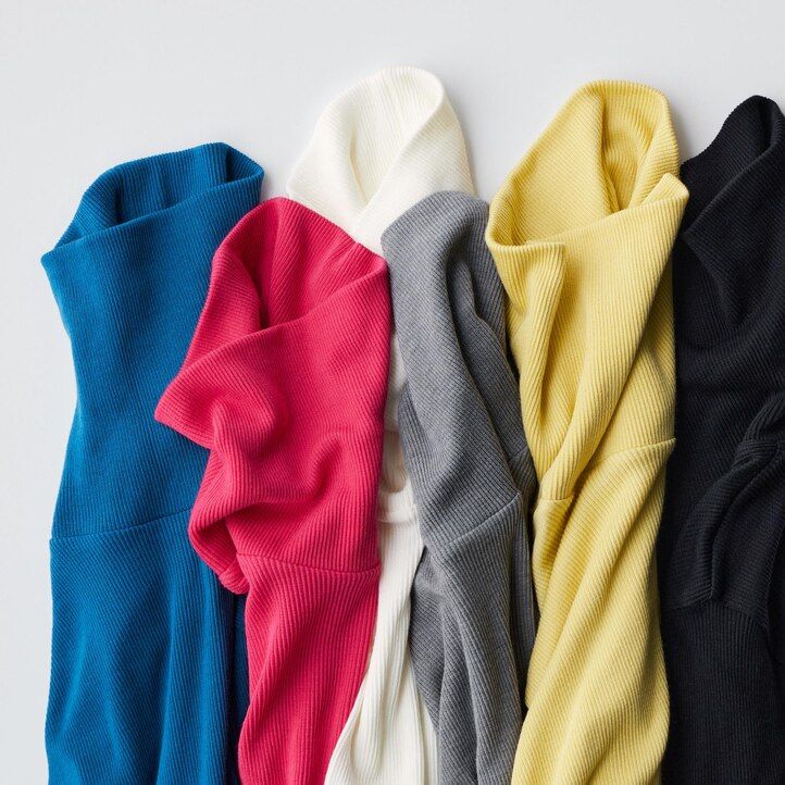 uniqlo heattech ekstra tople brezšivne rebraste termo majice z rokavi sive