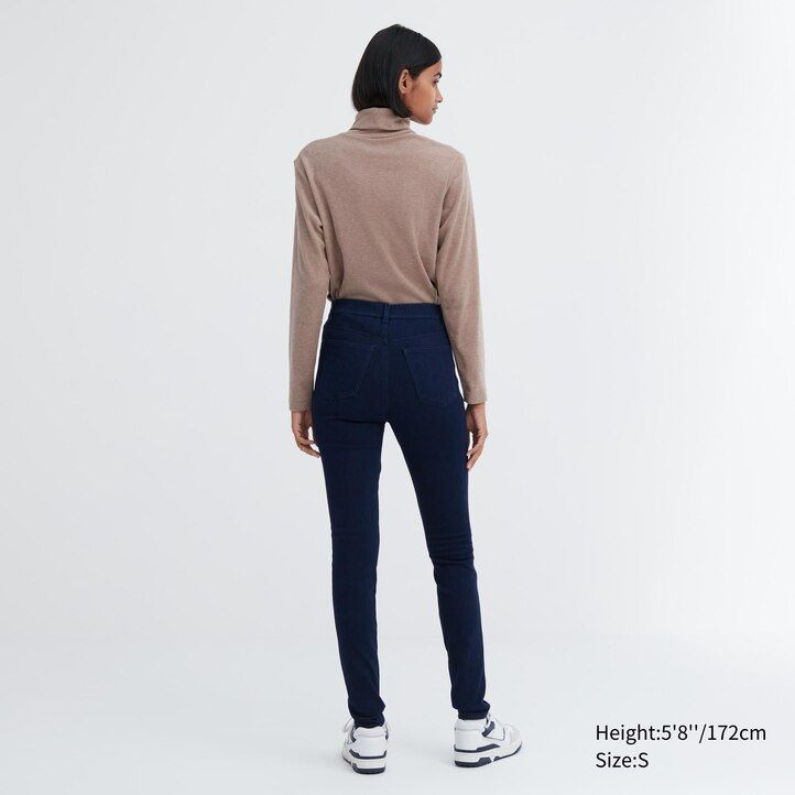 modri ženski uniqlo heattech ultra raztegljivi jeans topi z visokim pasom